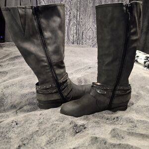 Stylish Black Women's Boots